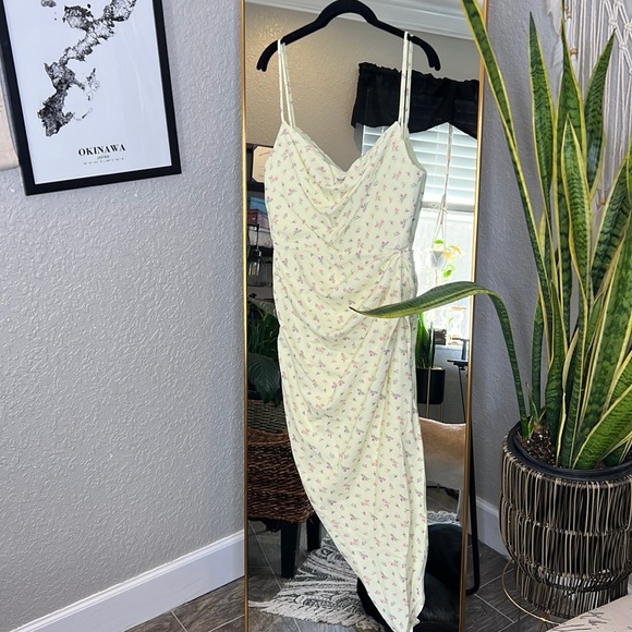 House of CB ‘Daniella’ Lemon Floral Balcony Corset Dress NWOT - Picture 9 of 15